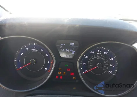 2015 Hyundai Elantra Limited z USA, uszkodzony, nr VIN 5NPDH4AE7FH617581